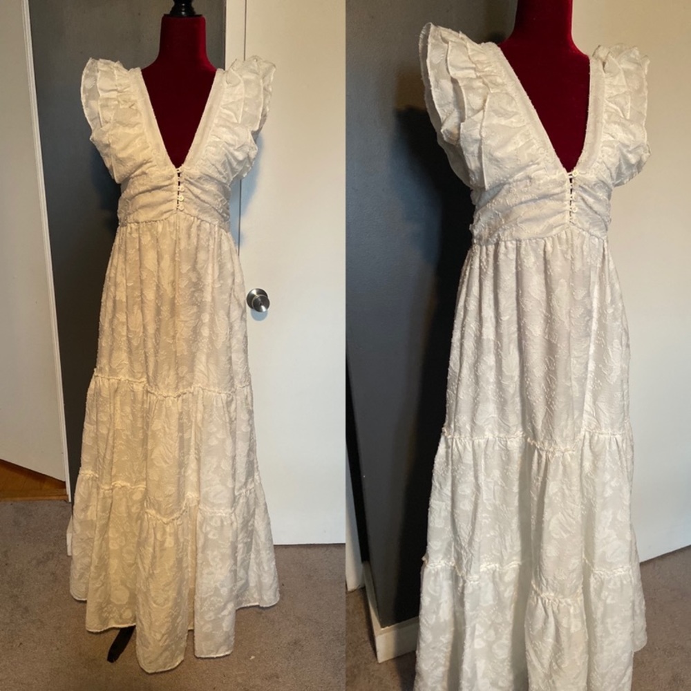 White maxi dress